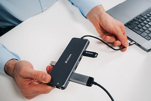 Verbatim USB-C 13-Port Hub Triple Display 100W PD CMH-13